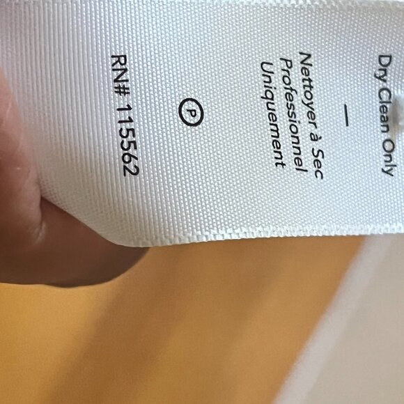 Elizabeth and James white blouse size L - Picture 8 of 8